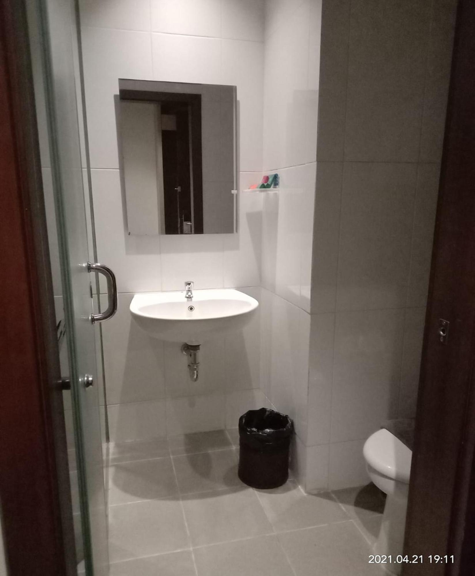 Hotel 88 Itc Fatmawati Jakarta By Wh Екстериор снимка