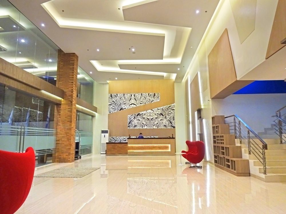 Hotel 88 Itc Fatmawati Jakarta By Wh Екстериор снимка