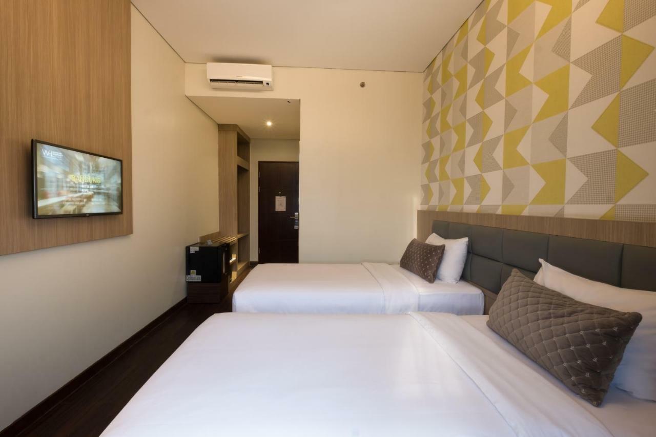Hotel 88 Itc Fatmawati Jakarta By Wh Екстериор снимка